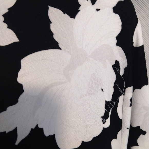 Lane Bryant Tie Neck Jersey Maxi Dress - Picture 13 of 13